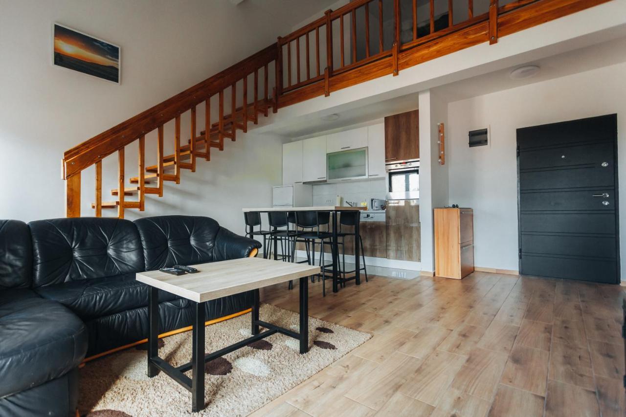 Backspace Apartments วรชาซ ภายนอก รูปภาพ