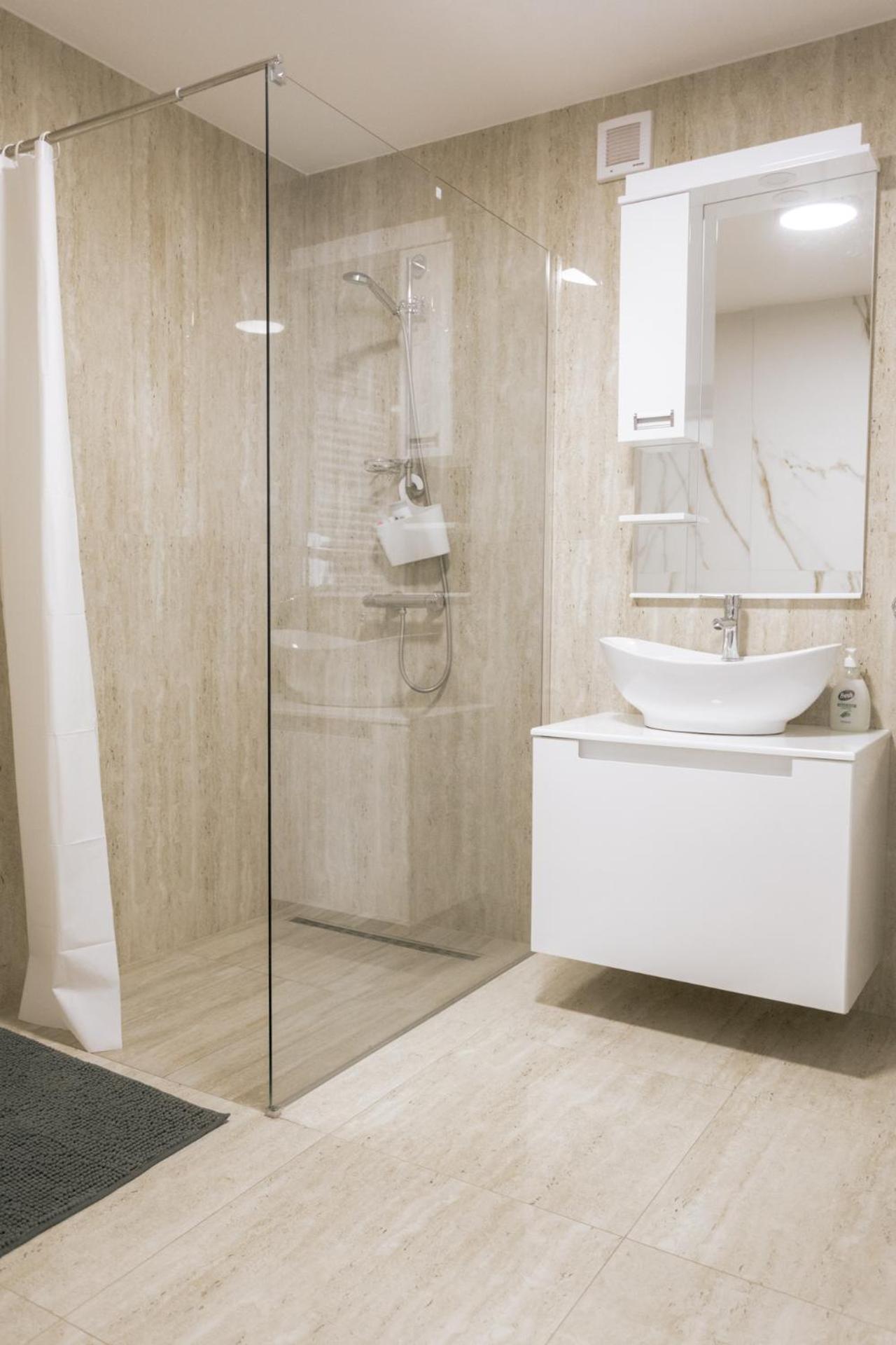 Backspace Apartments วรชาซ ภายนอก รูปภาพ