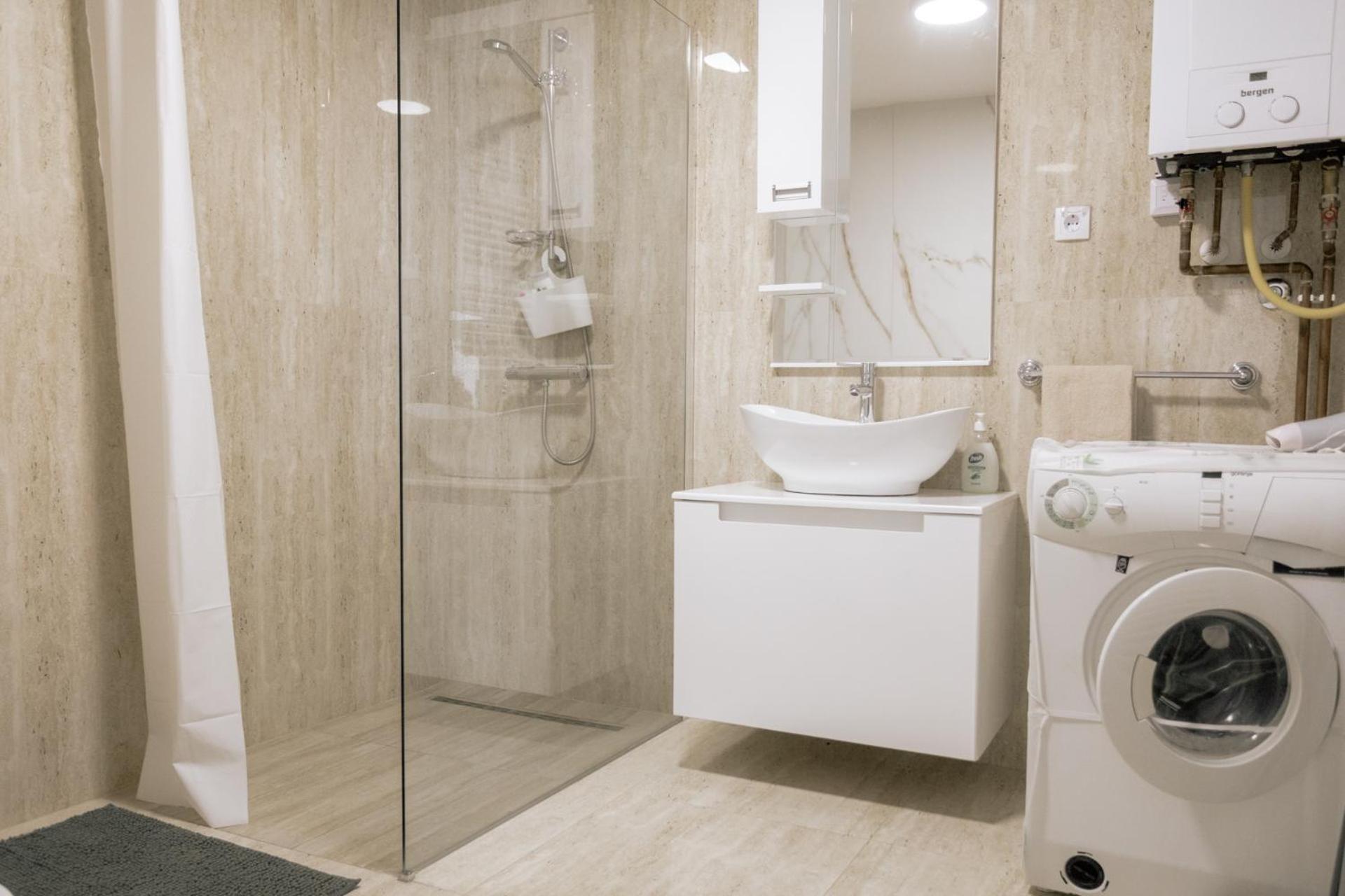 Backspace Apartments วรชาซ ภายนอก รูปภาพ