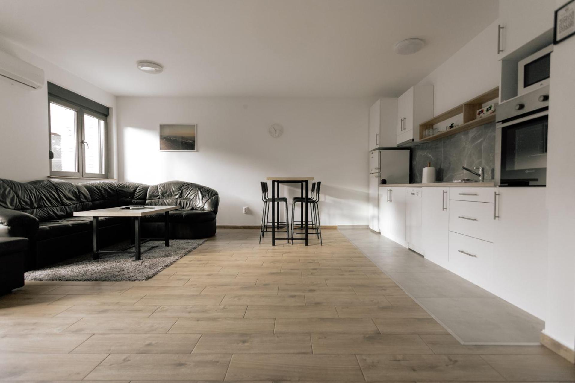 Backspace Apartments วรชาซ ภายนอก รูปภาพ