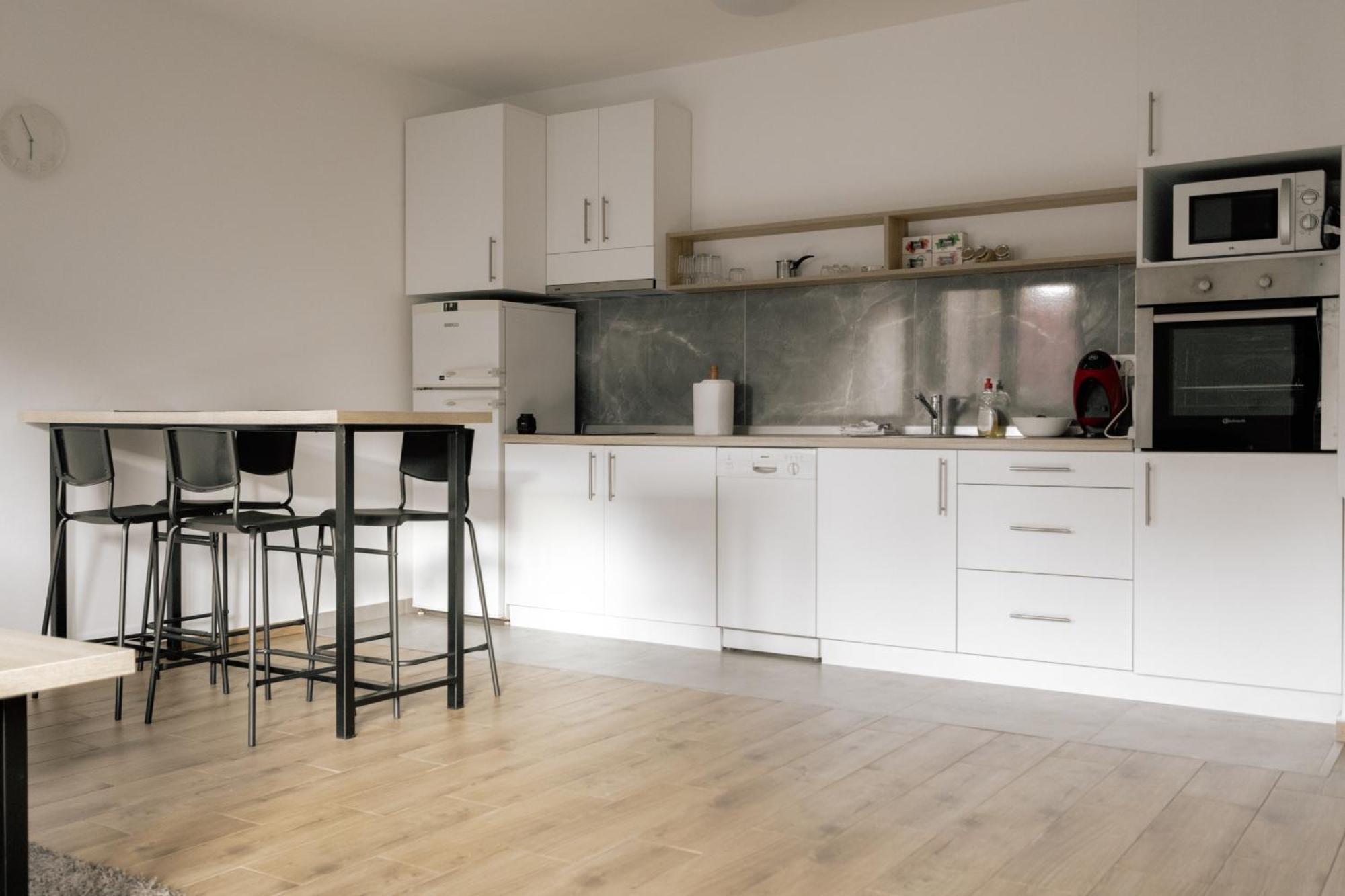 Backspace Apartments วรชาซ ภายนอก รูปภาพ